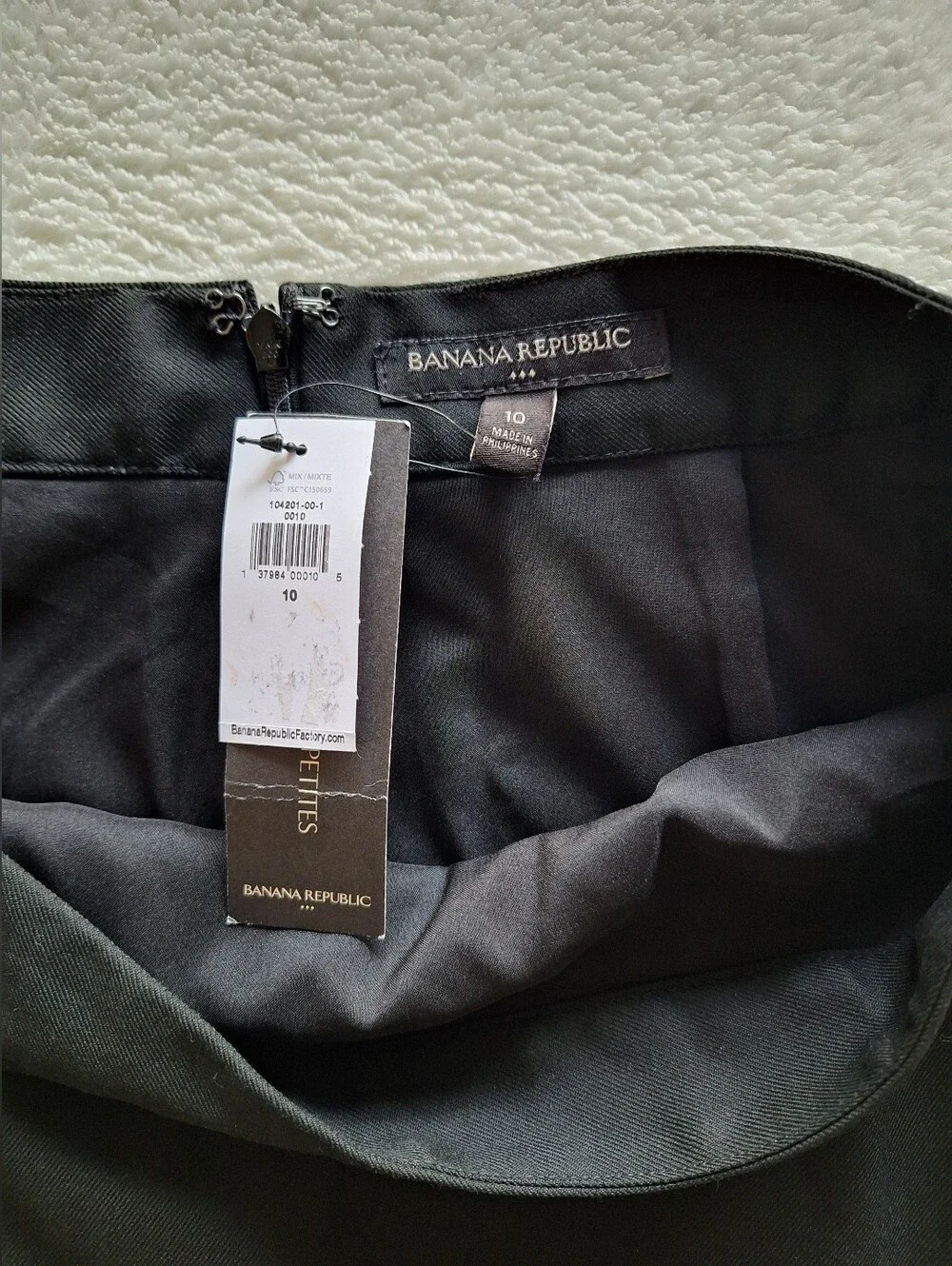 NWT Banana Republic Factory Black Knee-Length Skirt Size 10 Petite
